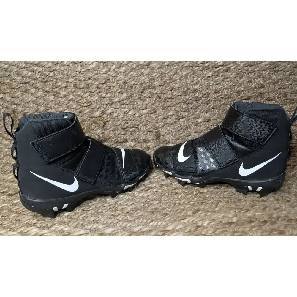 NIKE Force Savage 2 Shark Football Cleat Boys Size US 5Y Black White AQ7723-001